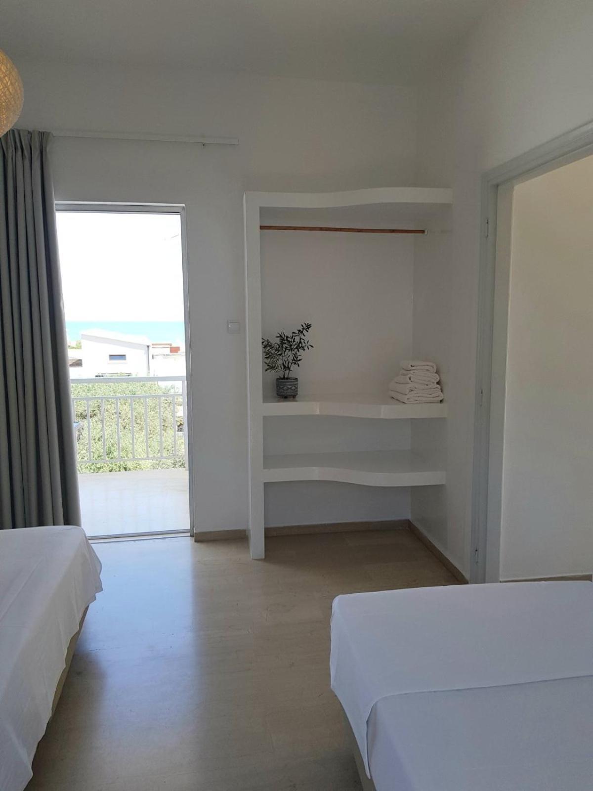 Yialos Studios Skala  Luaran gambar